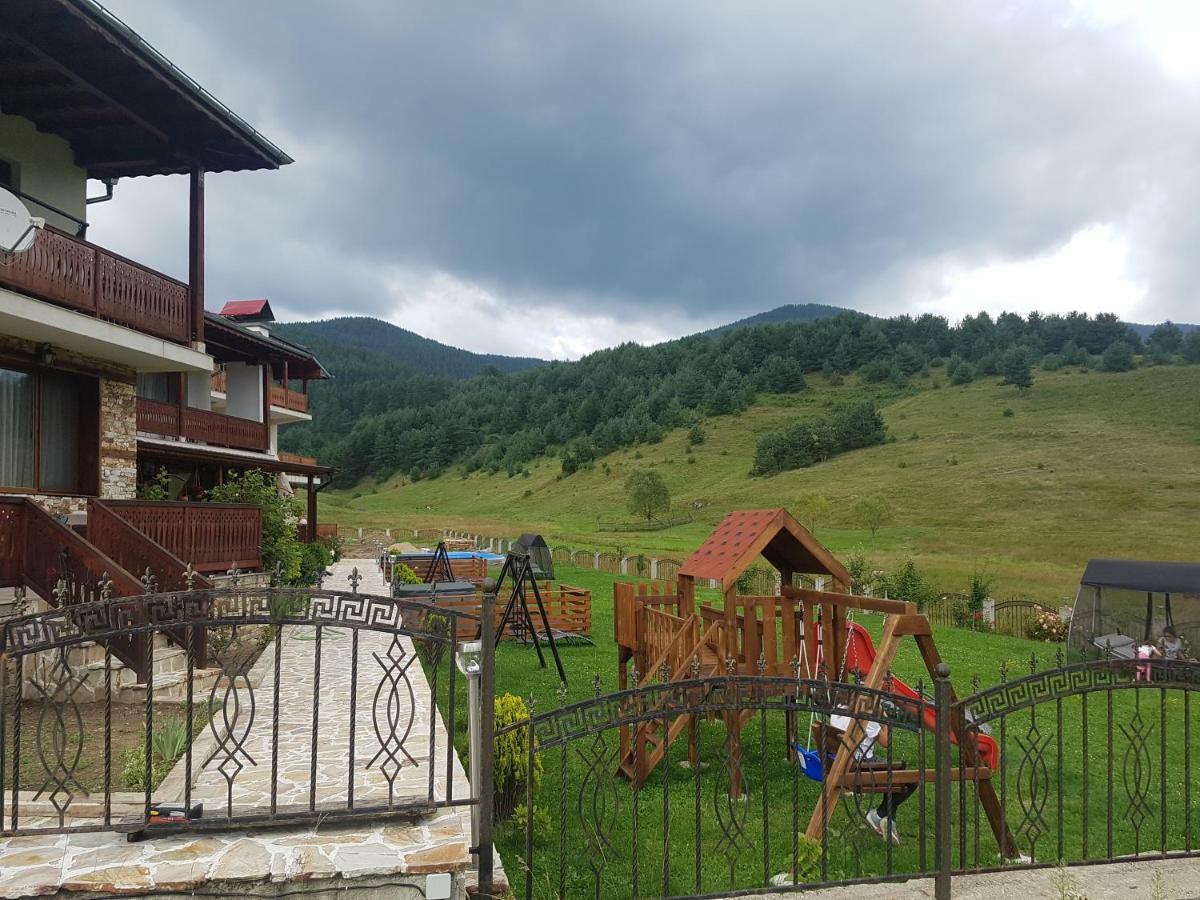 Къщи За Гости Башеви Sarnitsa Ngoại thất bức ảnh