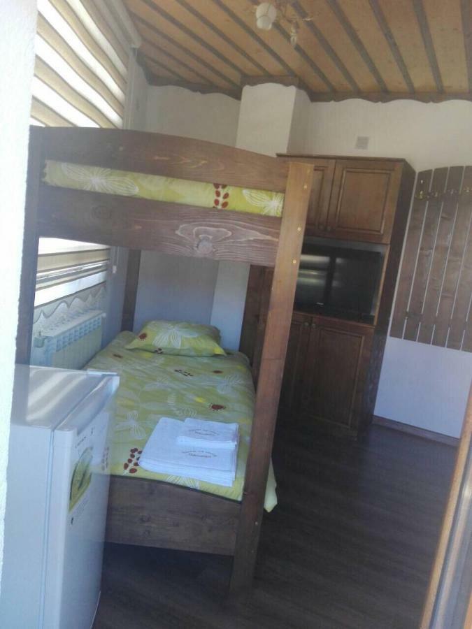 Къщи За Гости Башеви Sarnitsa Ngoại thất bức ảnh